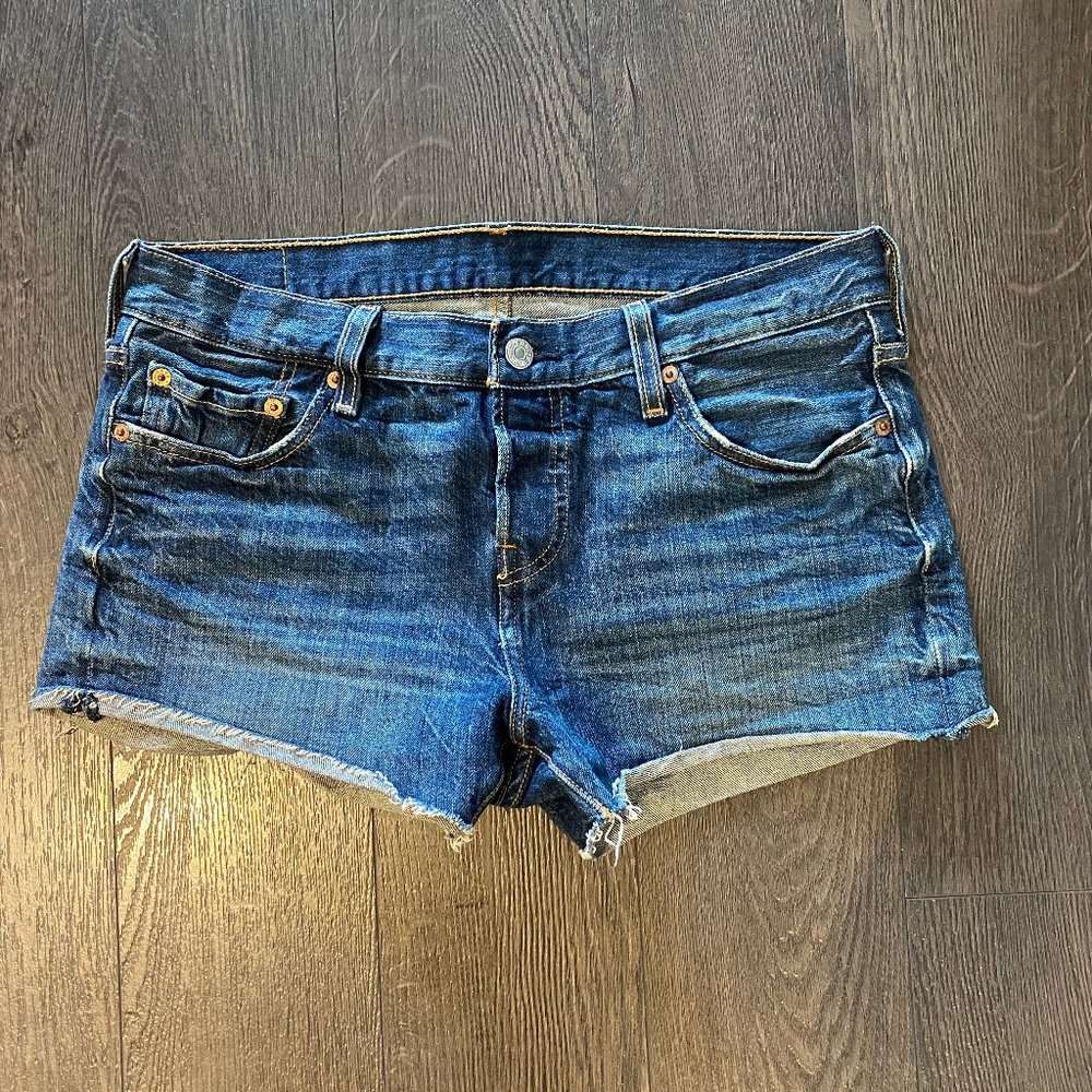 LEVIS 501S CUT OFFS SHORTS SIZE 25
